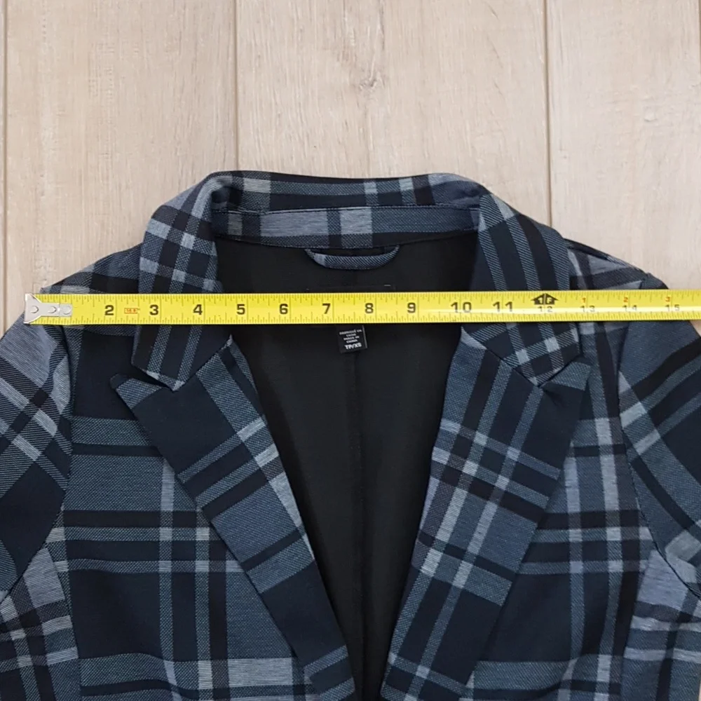 Le Château Longer Length Plaid Blue Blazer - Picture 6 of 7